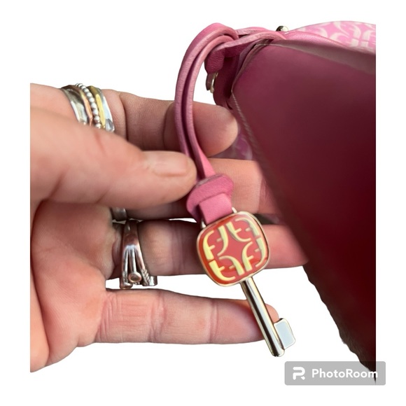 RARE Vintage EUC Pink Fossil Shoulder Bag - Picture 4 of 8